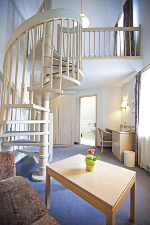 Hotel Hirsch Leonberg Exteriör bild