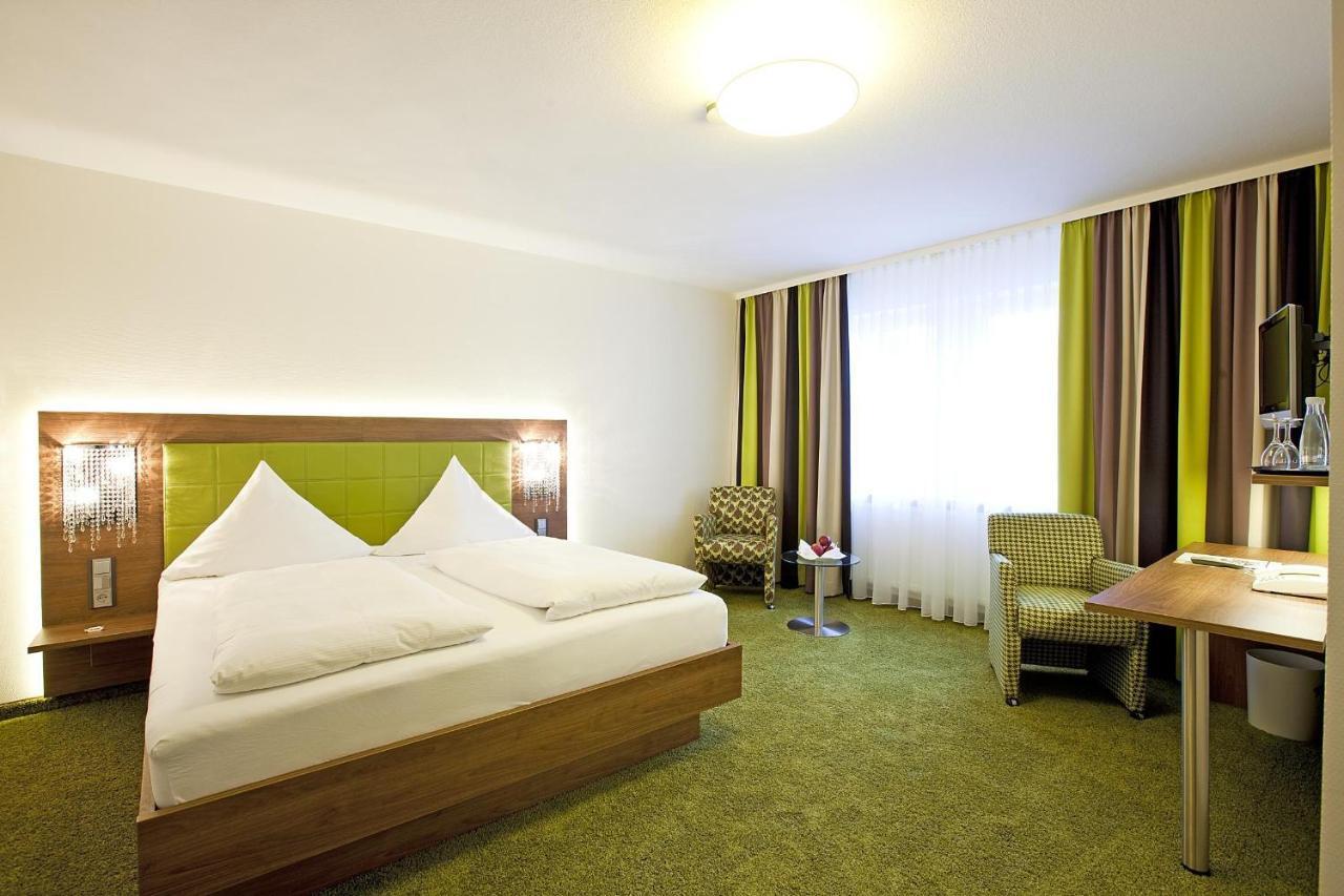 Hotel Hirsch Leonberg Rum bild